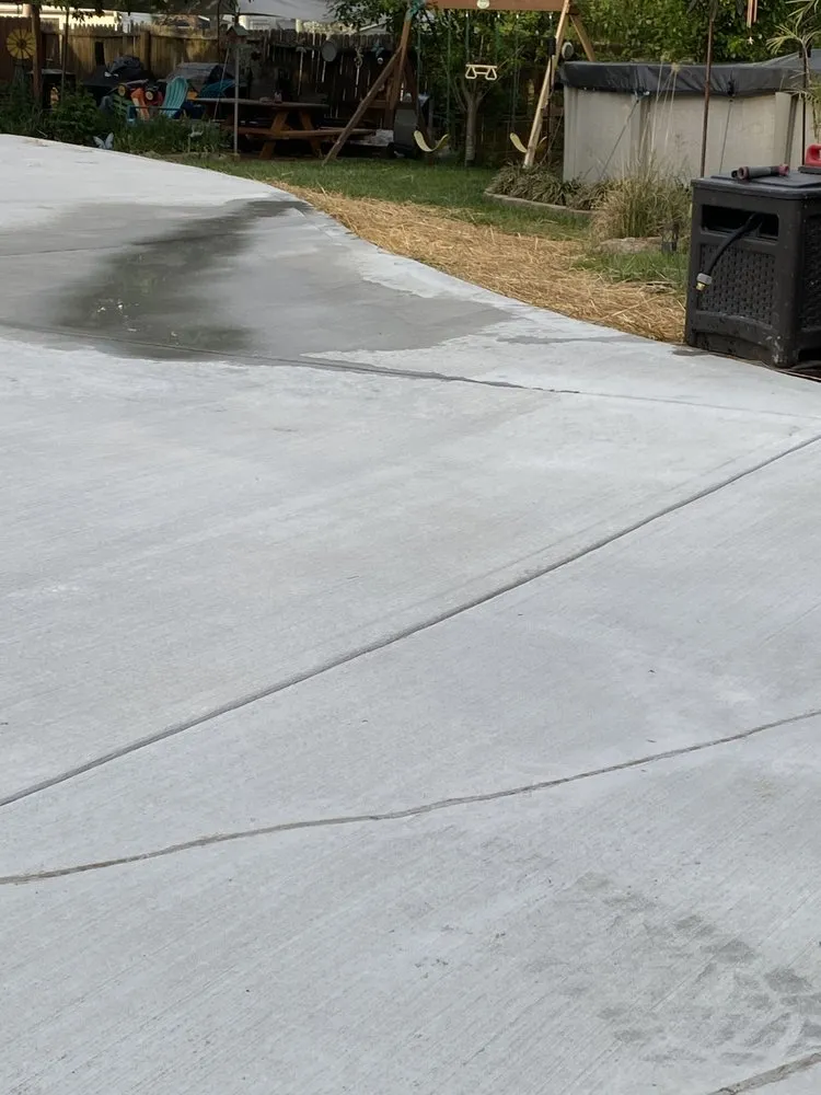 Local residential landscaping for year-round maintenance in Powell, TN by JR Concrete