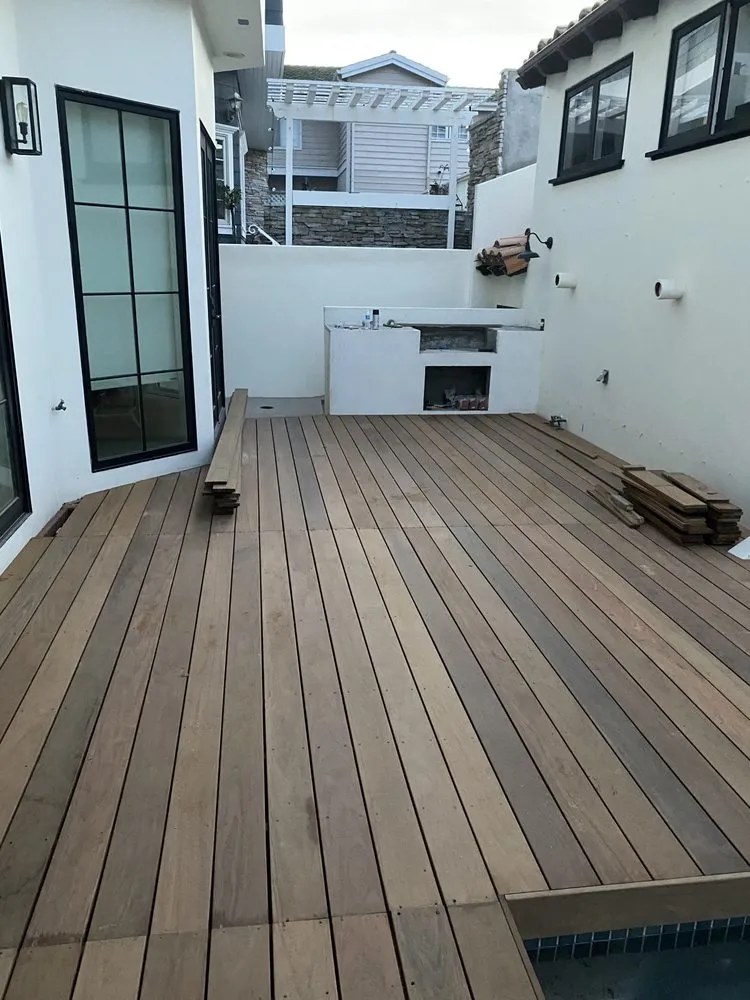 Affordable lawn mowing service near you across Los Angeles, CA - JR Construction & Landscape