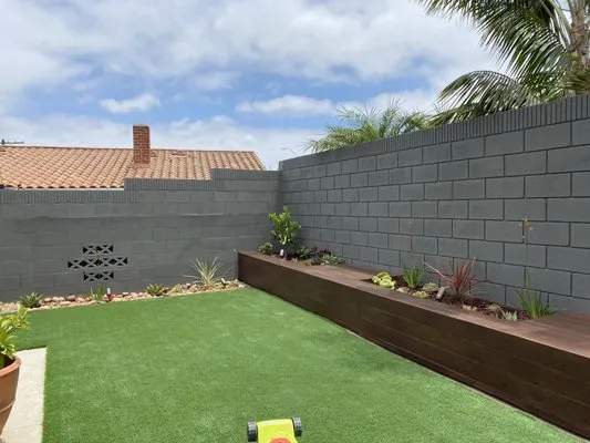 JR Custom Landscaping Logo