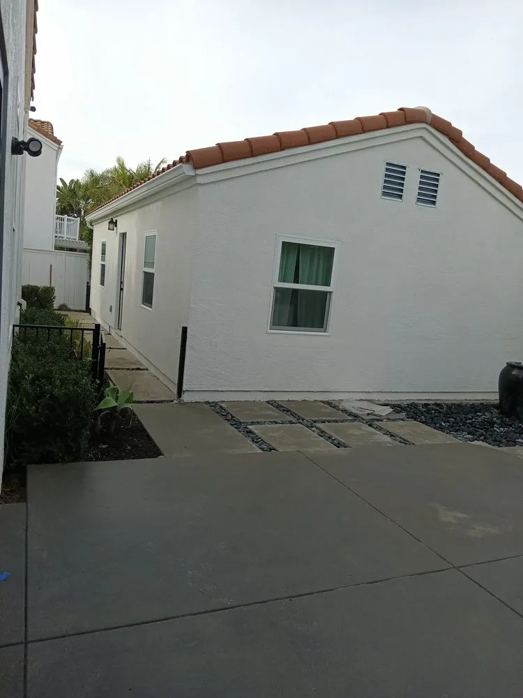 Trusted lawn mowing service experts serving Fullerton, CA - JR Elite Builders