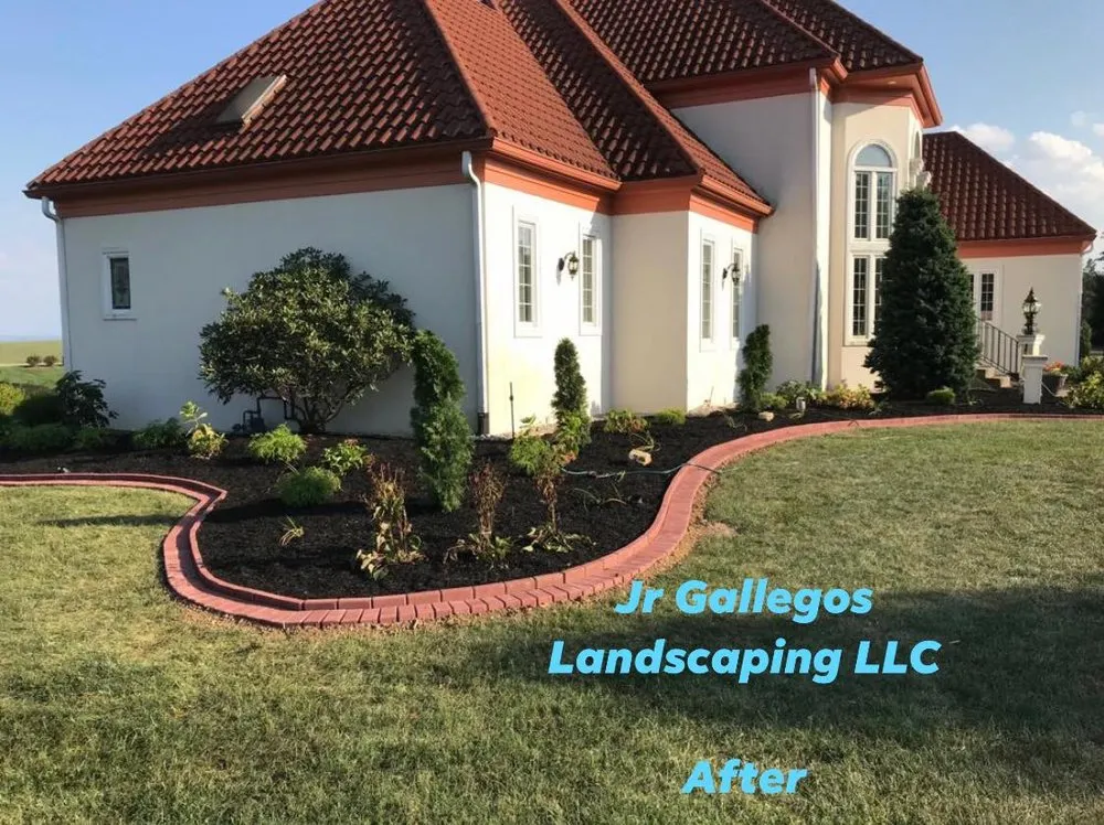 Professional residential landscaping experts serving Louisville, KY - Jr Gallegos Landscaping