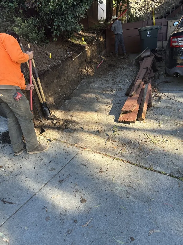 Local lawn mowing service experts serving San Carlos, CA - JR Gardening Service