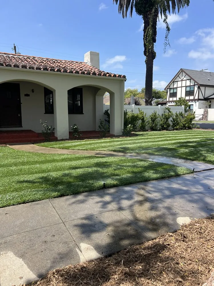 Custom landscape design for beautiful yards in Moorpark, CA by Jr Gardenscape