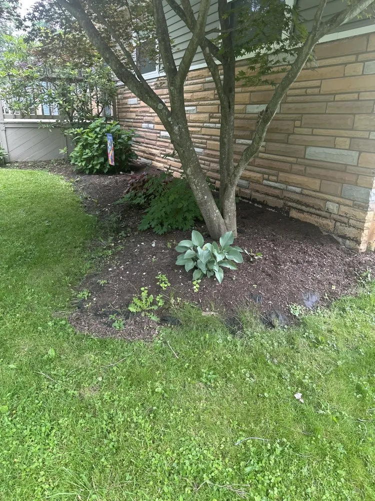 Expert garden landscaping in Warren, OH - JR Home Services