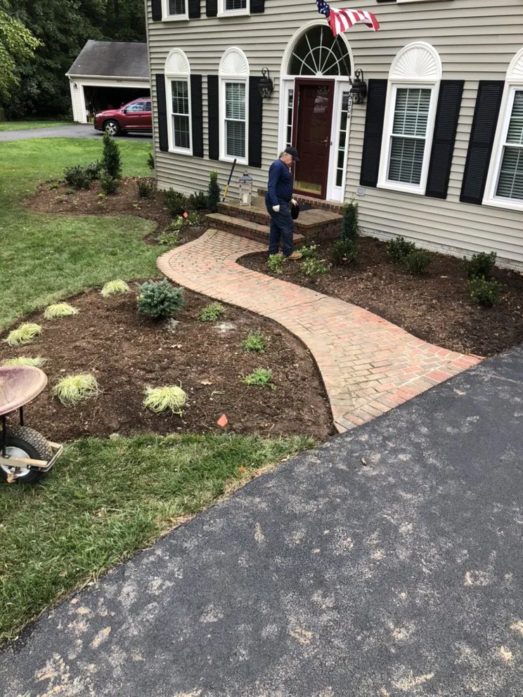 Affordable residential landscaping in Fairfax, VA by JR Landscape