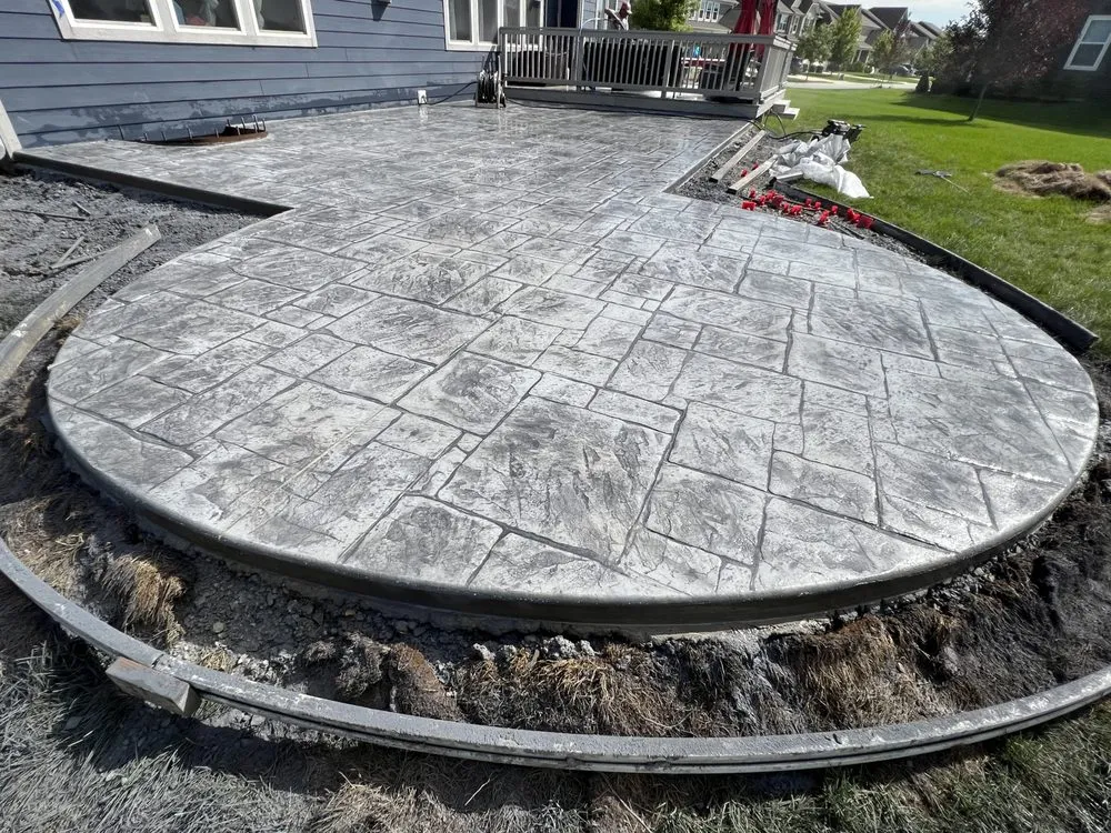 Trusted landscape design for homes in Anderson, IN by Jr Landscapes