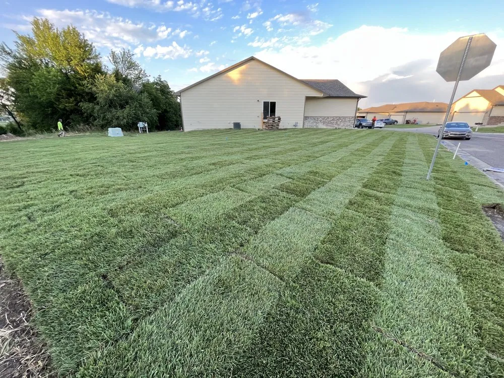 Local yard cleanup service in Wichita, KS by Jr Landscaping & Lawn Service