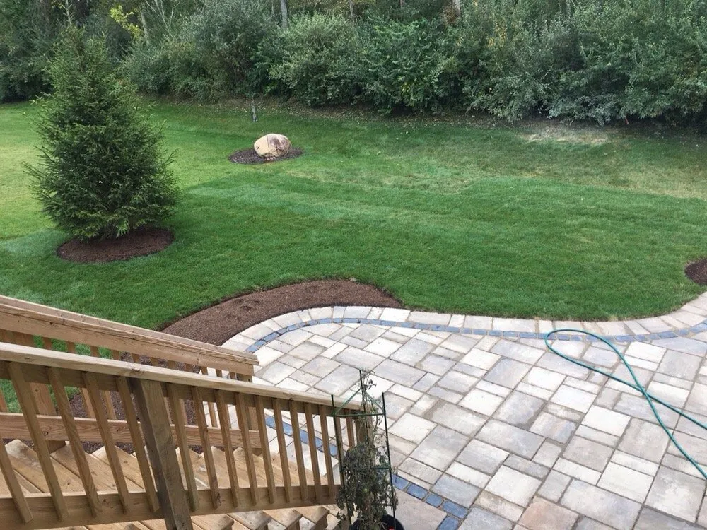 Local lawn mowing service experts serving Noblesville, IN - JR Landscaping & Maintenance