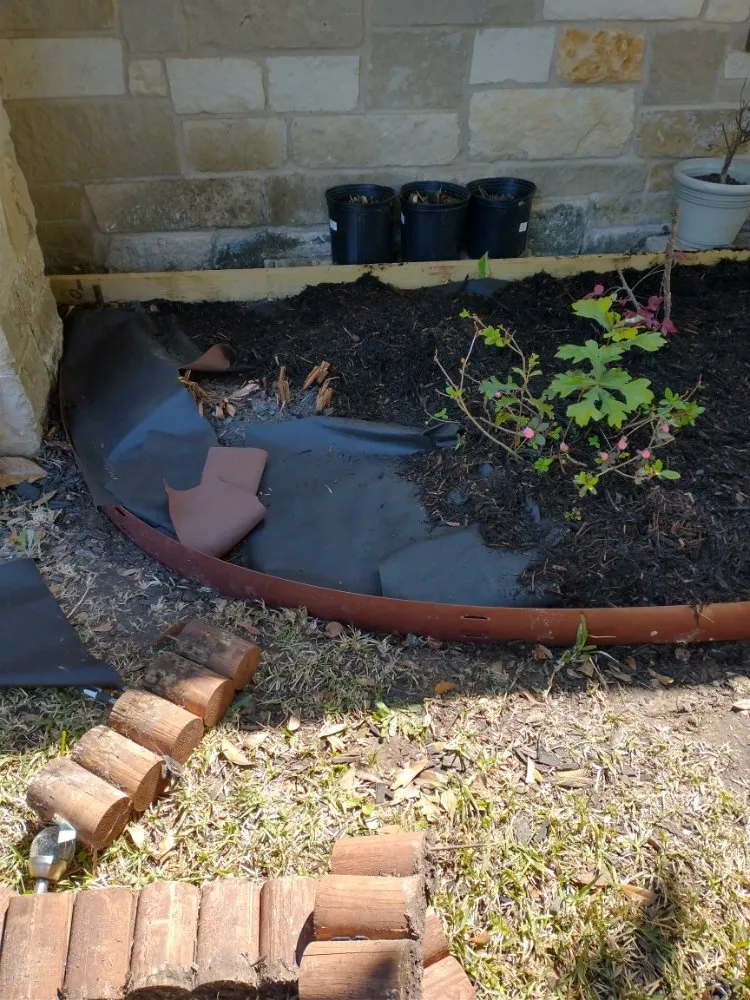 Custom lawn care service experts serving Houston, TX - J&R Landscaping and Construction