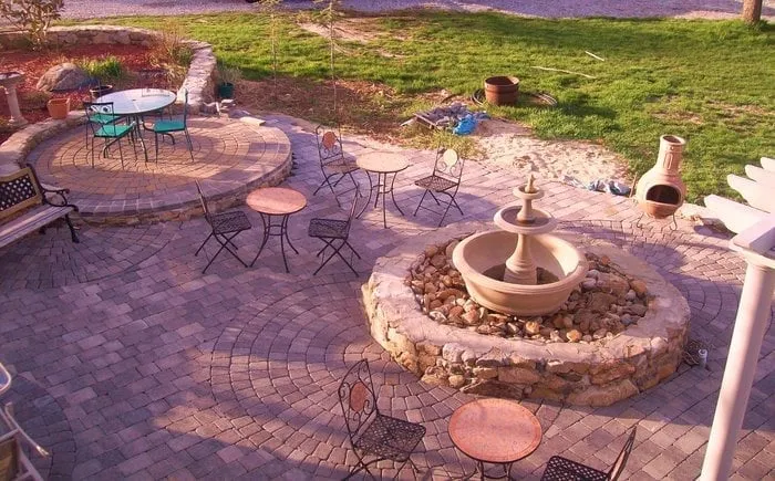 Professional outdoor landscaping in Clinton, CT by J&R Landscaping