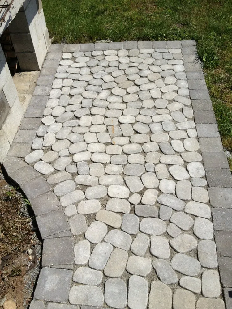 Expert lawn care service experts serving Clinton, CT - J&R Landscaping