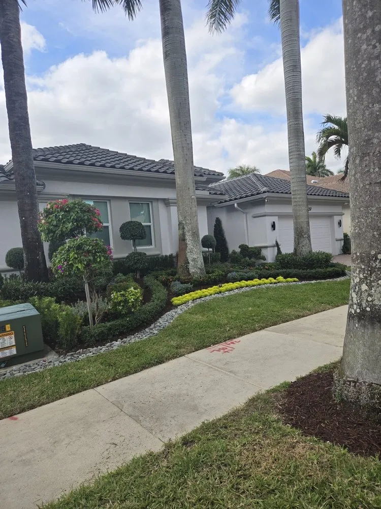 Expert lawn care service in Davie, FL by Jr Landscaping