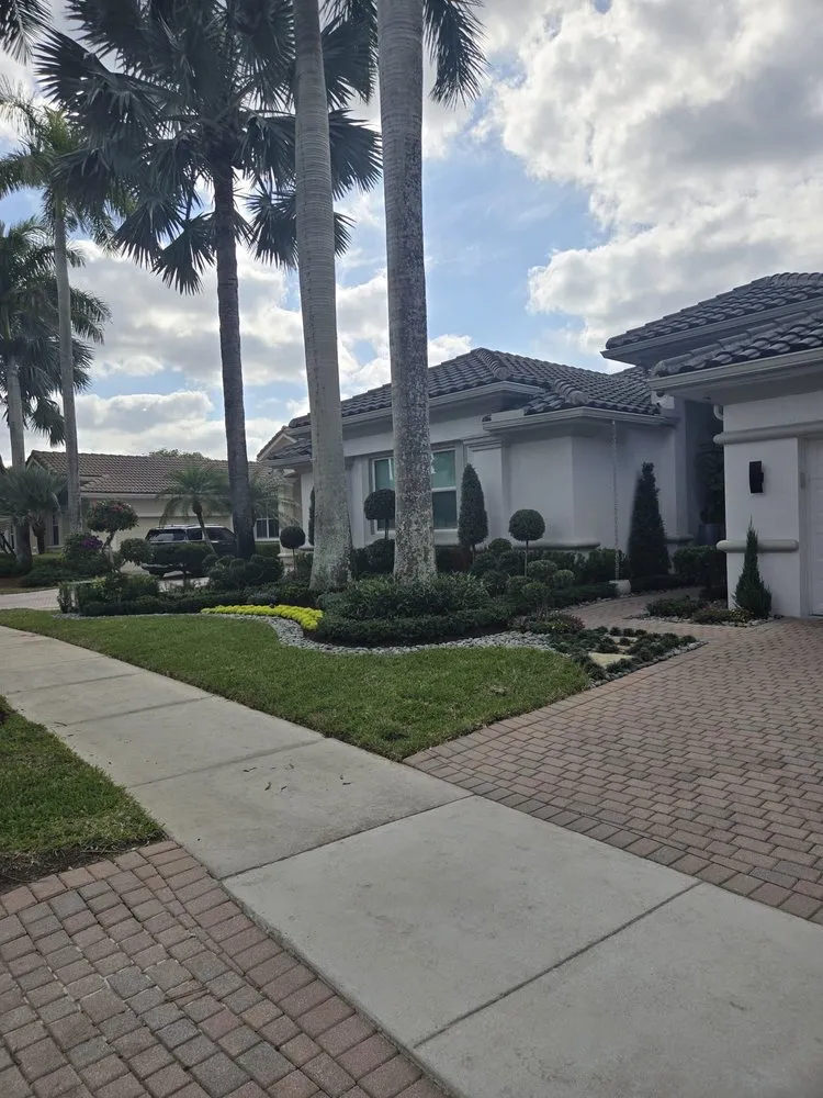 Trusted lawn care service for outdoor upgrades across Davie, FL - Jr Landscaping
