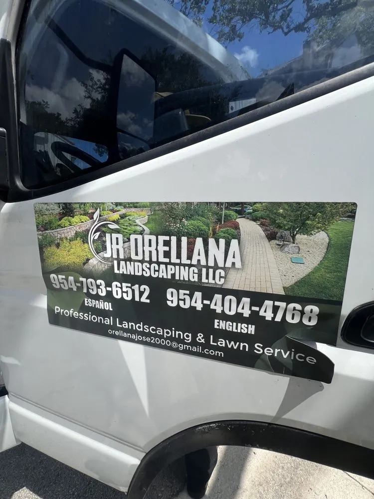 Top-rated yard cleanup service experts serving Davie, FL - Jr Landscaping