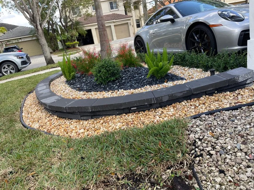 Affordable yard maintenance in Davie, FL - Jr Landscaping