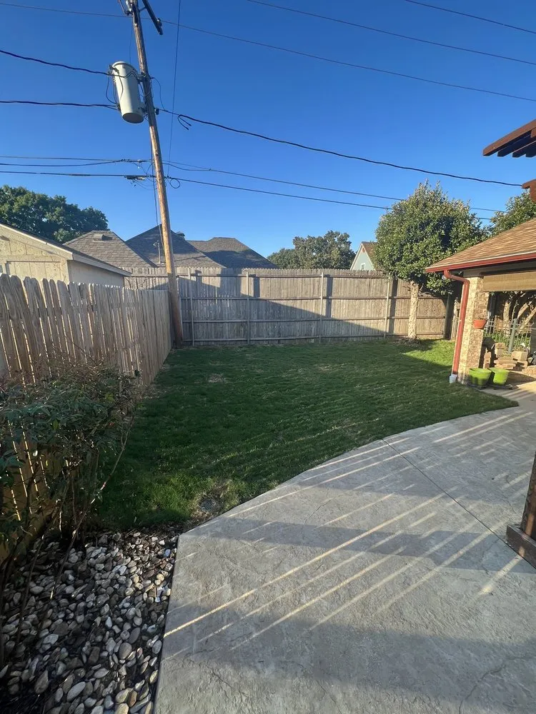 Professional yard maintenance experts serving Fort Worth, TX - JR Landscaping
