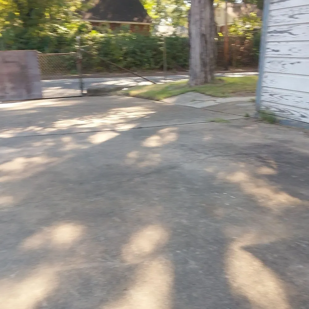 Reliable outdoor landscaping for beautiful yards in Memphis, TN by Jr Landscaping