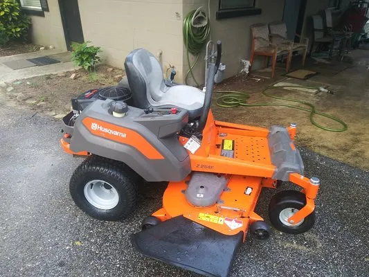 J&R Landscaping Logo