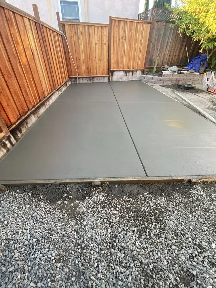 Professional yard maintenance with custom design across Oakland, CA - JR Landscaping