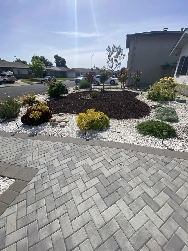 Expert residential landscaping in Oakland, CA by JR Landscaping