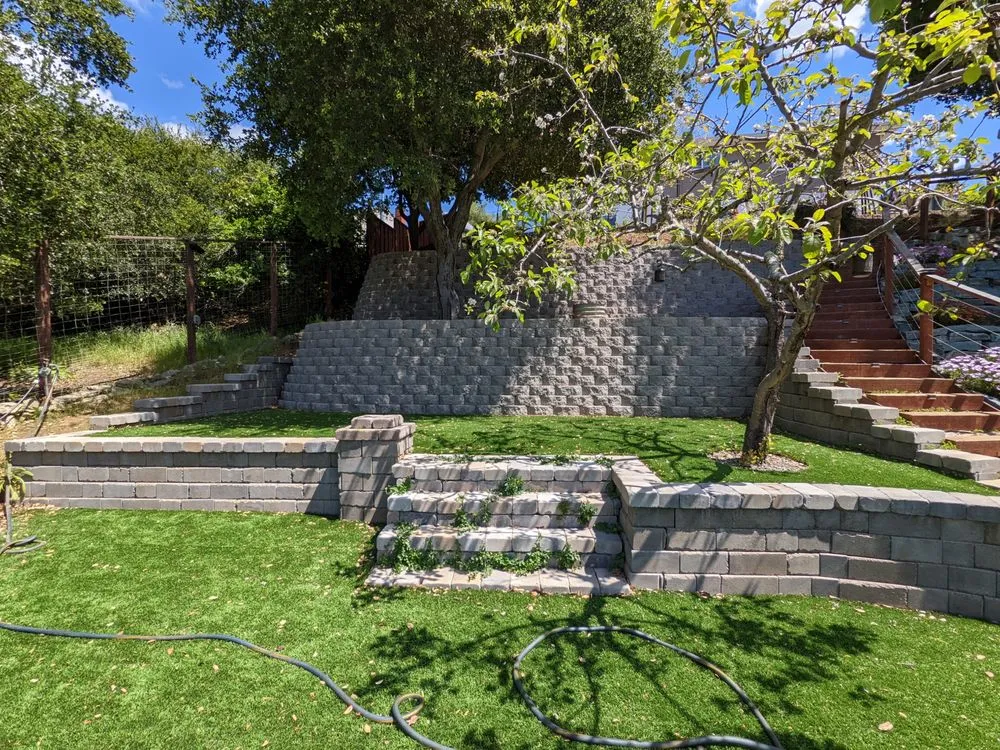 Reliable yard maintenance for beautiful yards in Oakland, CA by JR Landscaping