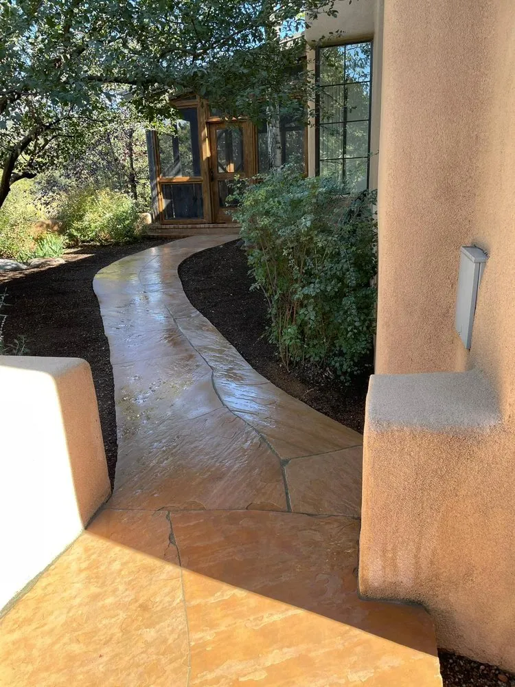 Custom garden landscaping in Santa Fe, NM - J&R Landscaping Service