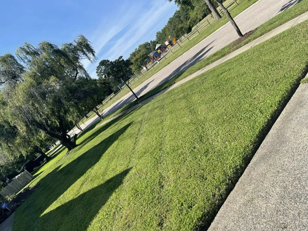 Affordable yard maintenance in Virginia Beach, VA - JR Landscaping