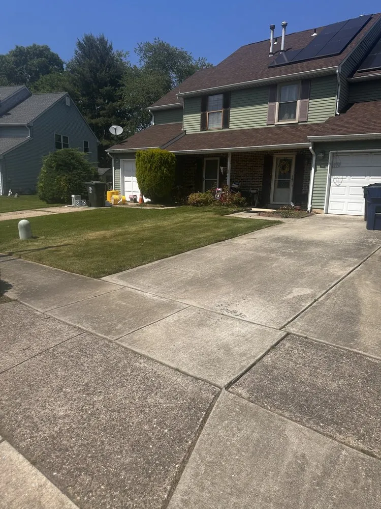 Professional garden landscaping for year-round maintenance in Gloucester City, NJ by JR Lawn And Cleaning Services