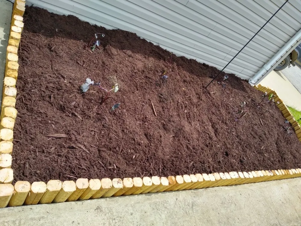 Custom outdoor landscaping experts serving Cadiz, OH - J&R Lawn And Tree Maintenance