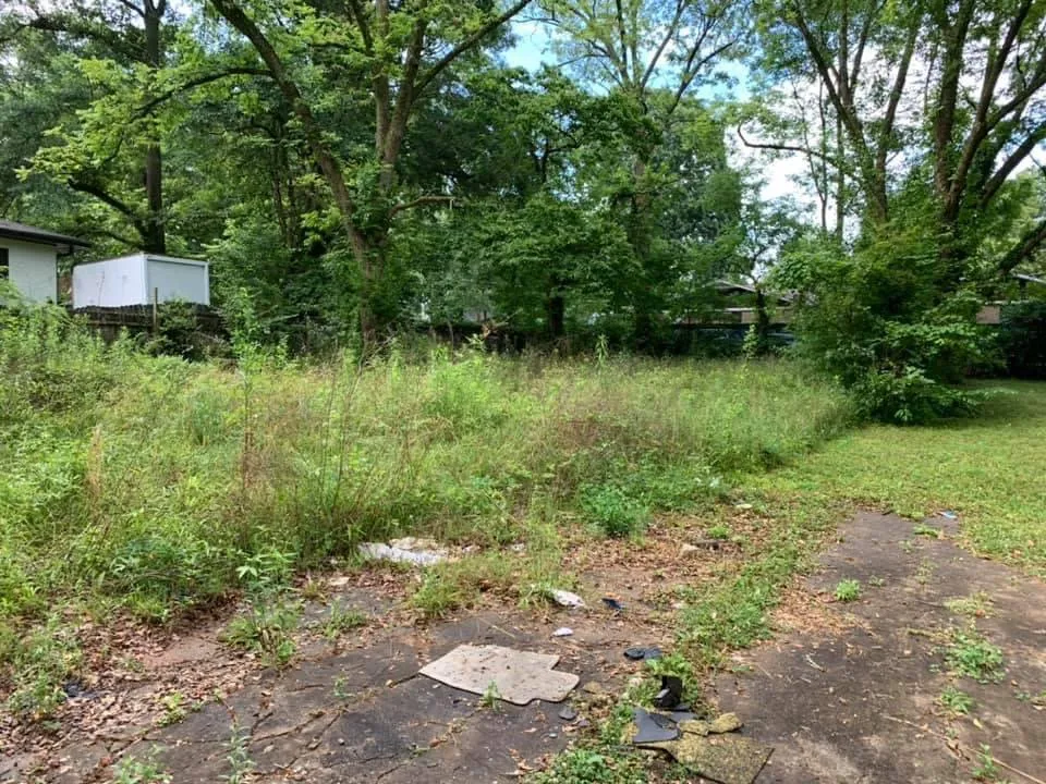 Expert yard cleanup service in Griffin, GA - J&R Lawn Care & Landscaping