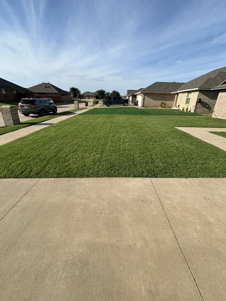 Affordable garden landscaping in Bethany, OK by J&R Lawn Care