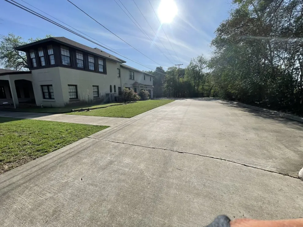 Professional outdoor landscaping for outdoor upgrades in Gonzáles, TX by Jr Lawn Care