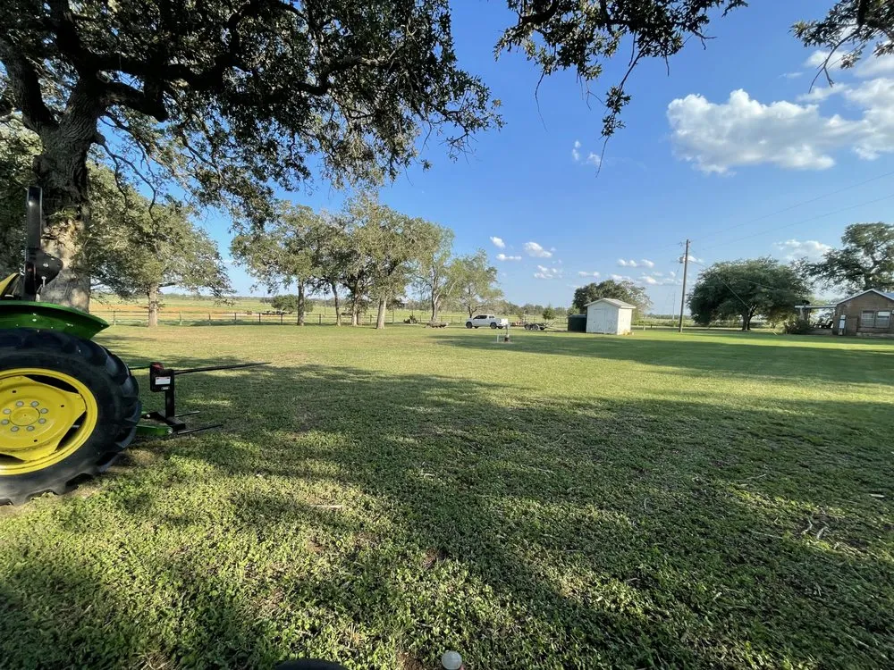 Local landscaping services in Gonzáles, TX - Jr Lawn Care