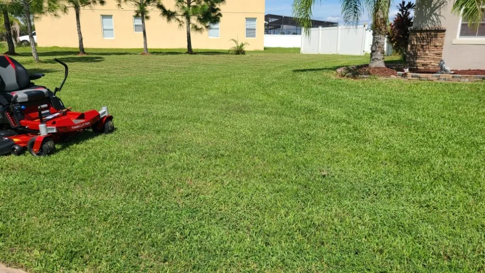 Custom residential landscaping in Kissimmee, FL by JR Lawn Care