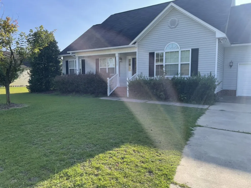 Reliable lawn mowing service experts serving Spring Lake, NC - J&R Lawn Care