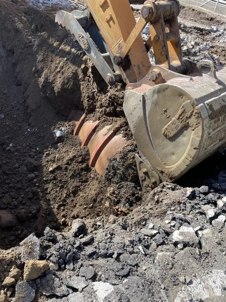 Top-rated yard maintenance with custom design in Jewett City, CT by JR Morgan Construction