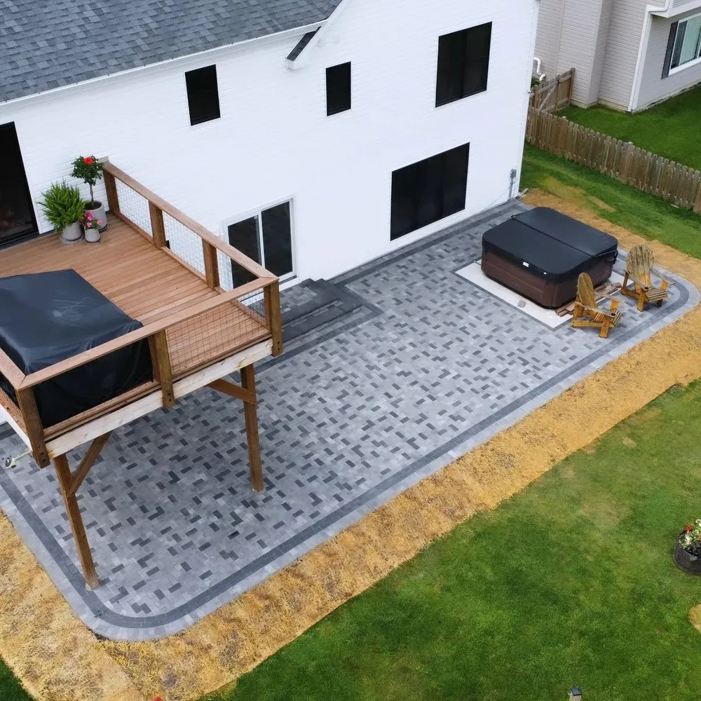 Trusted yard maintenance in Elgin, IL - JR Pavers & Landscaping