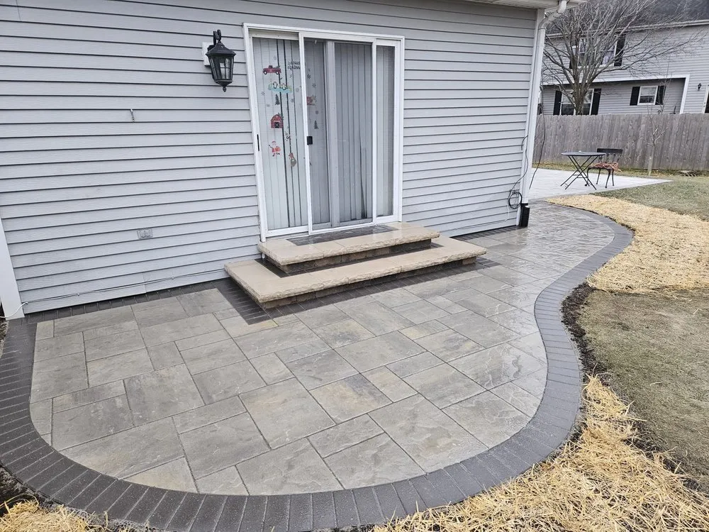 Expert landscaping services in Elgin, IL - JR Pavers & Landscaping