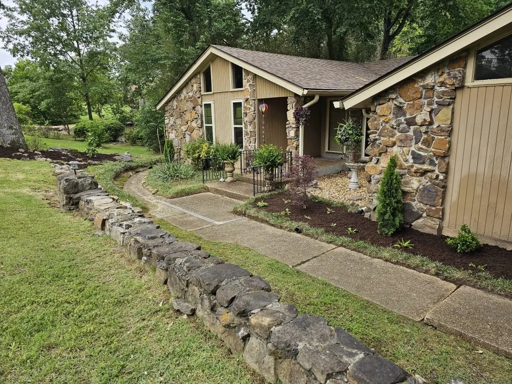 Professional garden landscaping for homes across Memphis, TN - JR Rosales Landscape