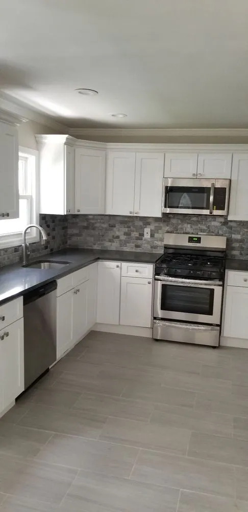 Trusted lawn mowing service experts serving Central Islip, NY - JR Rubi Tree Services