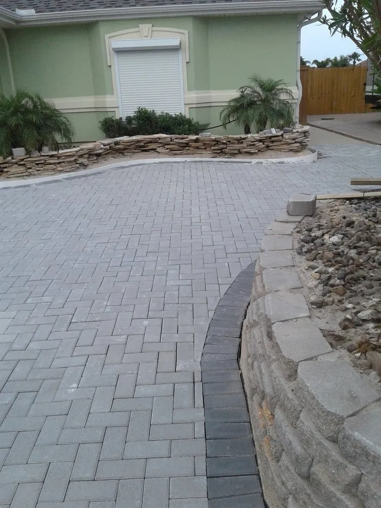 Reliable landscaping services experts serving Corpus Christi, TX - JR Services