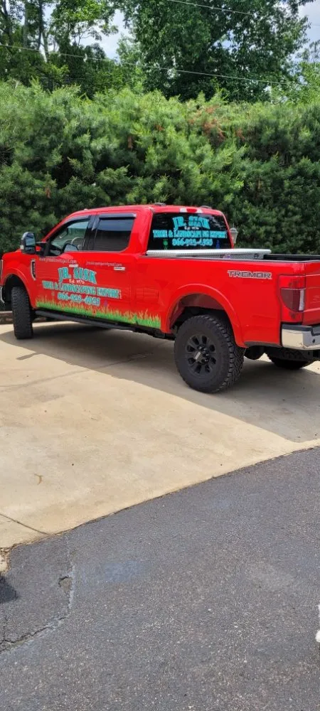 Professional garden landscaping experts serving Haywood, VA - JR Sisk Tree & Landscaping Expert