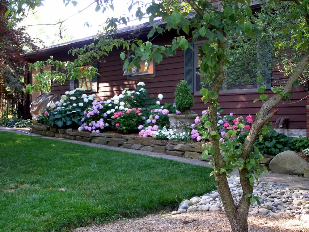 Expert yard cleanup service experts serving Loveland, OH - J.R. Thomas Landscaping