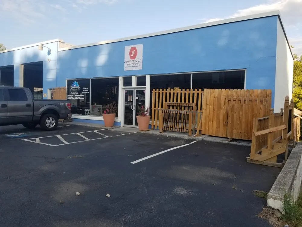 Top-rated garden landscaping in Broadway, VA by JR Welding