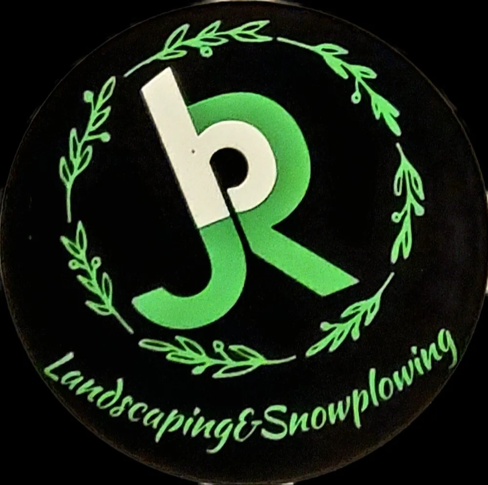 Professional garden landscaping for homes in Burbank, IL by JRB landscaping and snowplowing