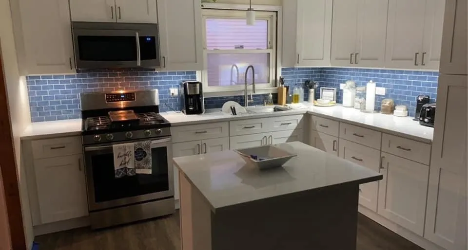 Affordable lawn care service for residential properties across Oak Lawn, IL - JRBR Enterprises