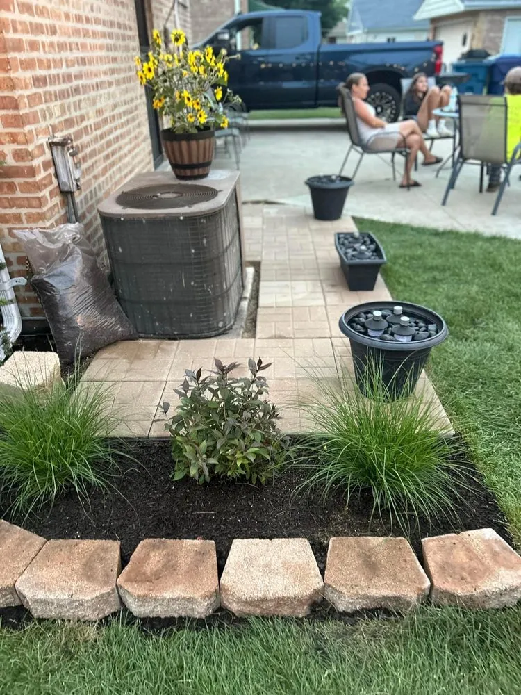 Reliable yard maintenance in Oak Lawn, IL - JRBR Enterprises