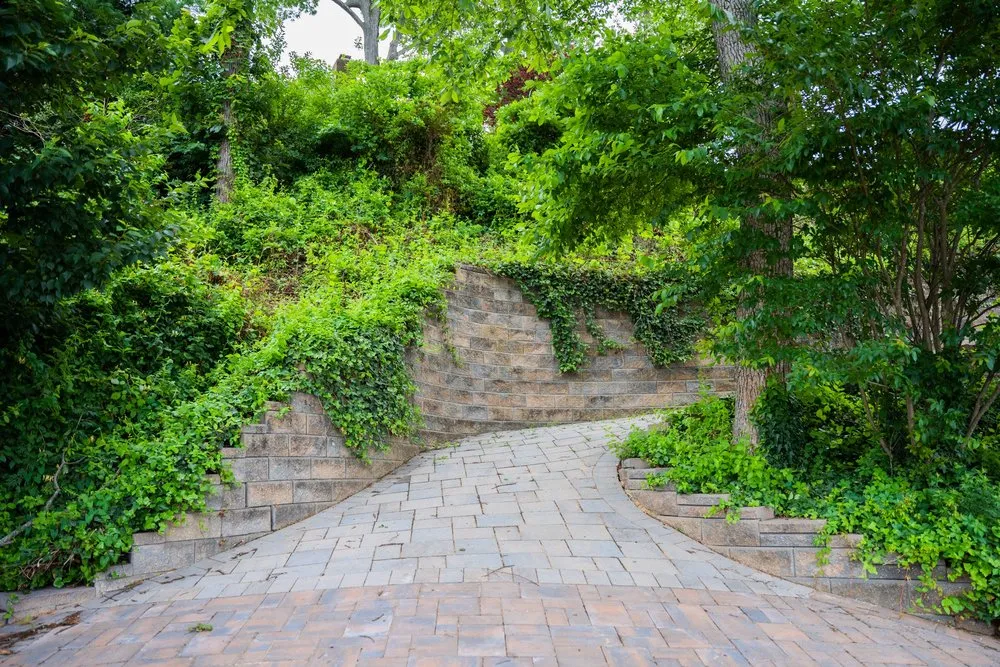 Custom landscaping services for homes in New Egypt, NJ by JRC & SONS