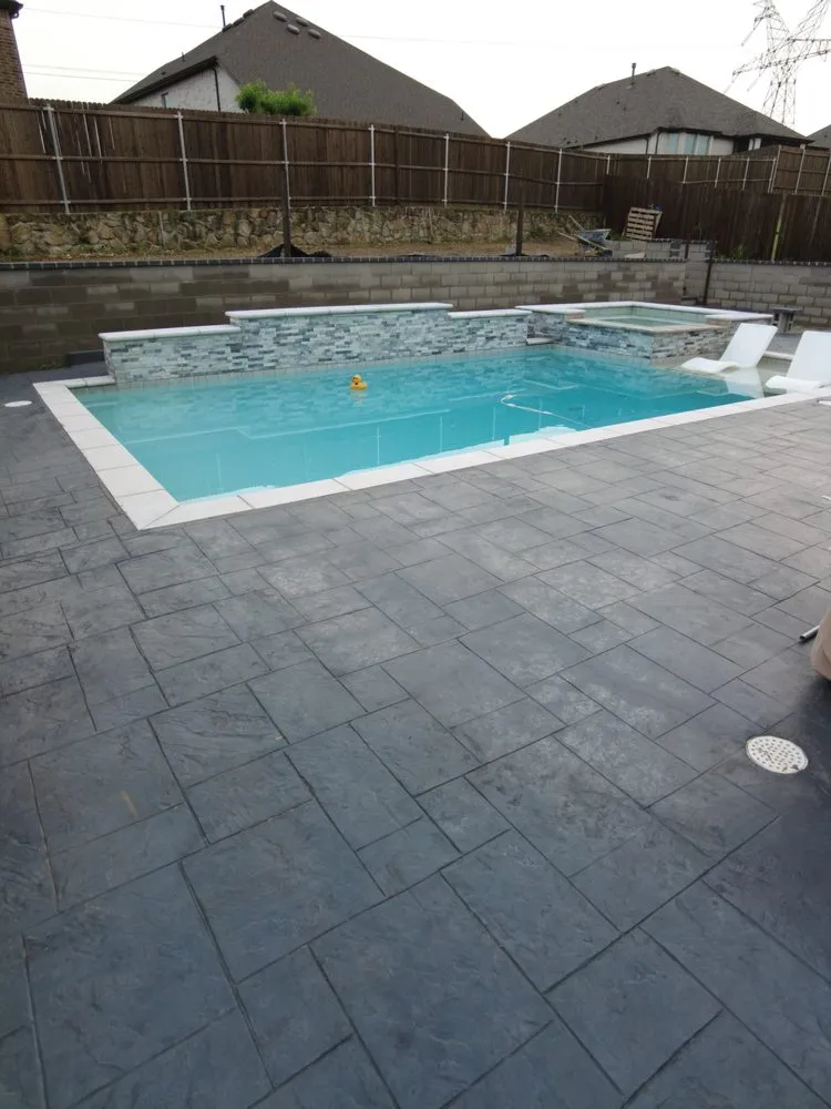 Expert garden landscaping for homes in Dallas, TX by Jrc Construction