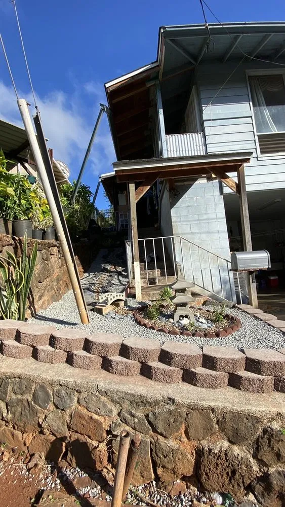 Custom lawn mowing service in Kapolei, HI by JRC yard/landscaping services